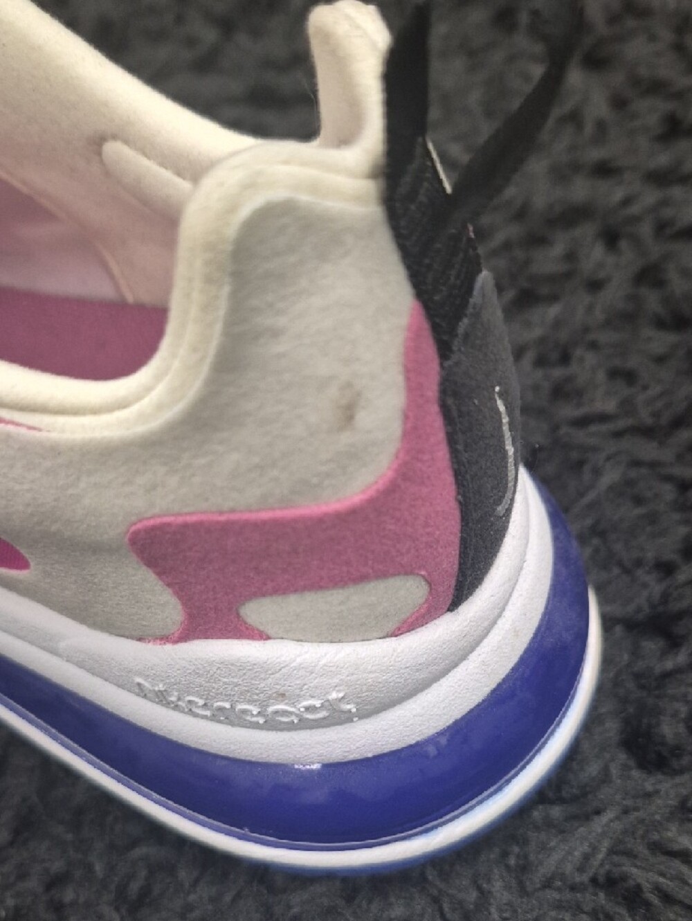 Nike Women’s Air Max-Style Sneakers in Pink, Blue, Cream - Picture 4 of 7